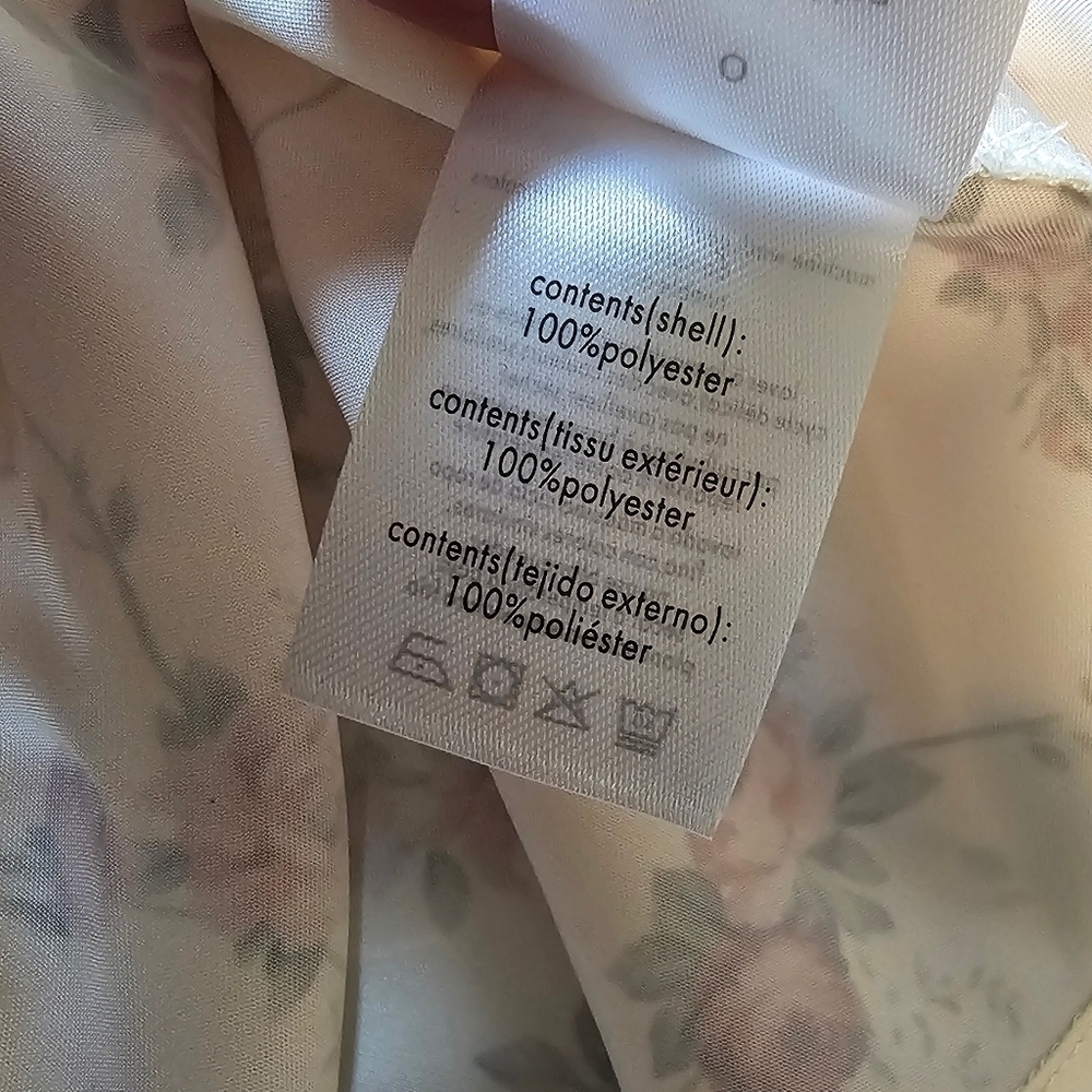 WeWoreWhat Vintage Roses V Front Midi Dress, Antique White Multi, Size 0 - Picture 13 of 15